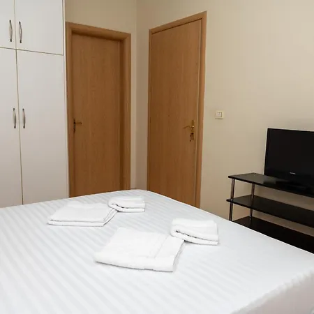 - Location Tirana